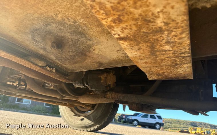 image for item LW9788 1977 Ford 7000 crane truck