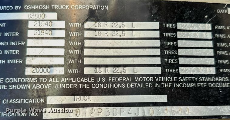 image for item LW9789 1988 Oshkosh P-2526-1 water truck