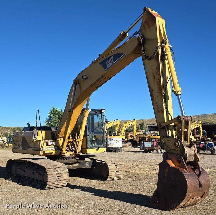 image for item LW9790 1996 Caterpillar 325B L excavator