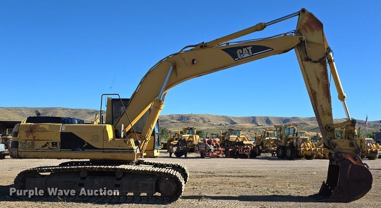image for item LW9790 1996 Caterpillar 325B L excavator