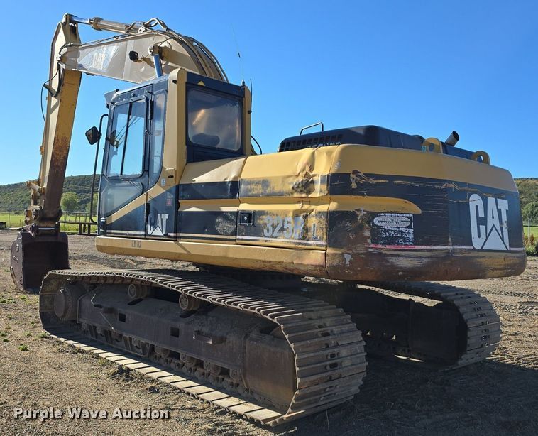 image for item LW9790 1996 Caterpillar 325B L excavator