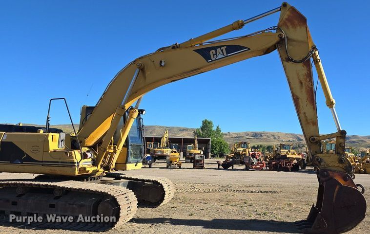 image for item LW9790 1996 Caterpillar 325B L excavator