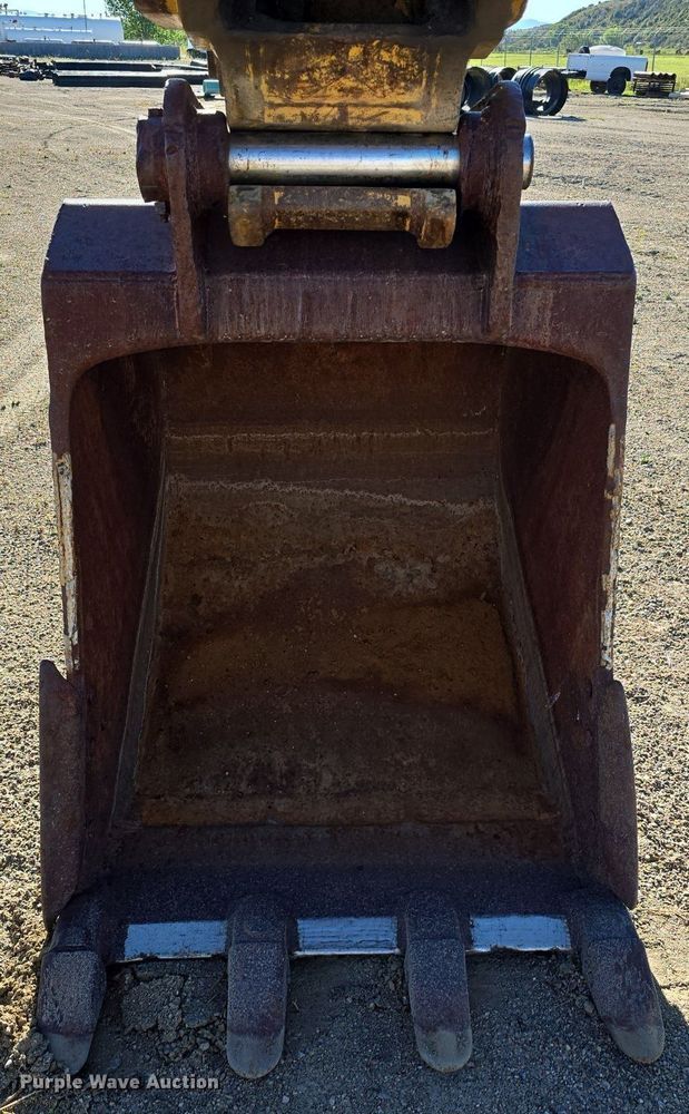 image for item LW9790 1996 Caterpillar 325B L excavator