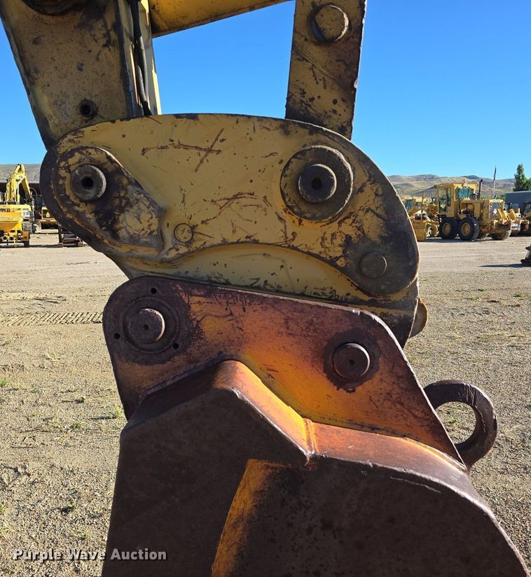 image for item LW9790 1996 Caterpillar 325B L excavator