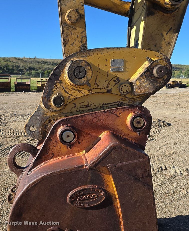 image for item LW9790 1996 Caterpillar 325B L excavator