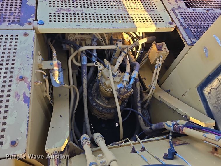 image for item LW9790 1996 Caterpillar 325B L excavator