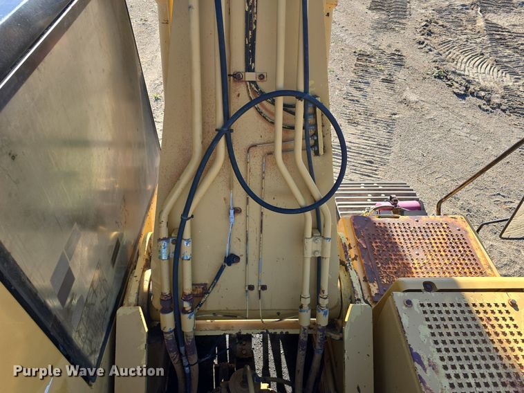 image for item LW9790 1996 Caterpillar 325B L excavator