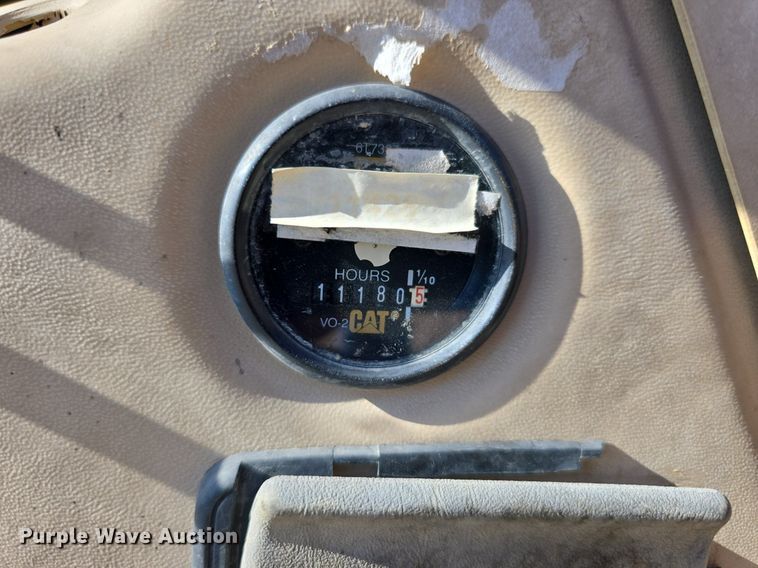 image for item LW9790 1996 Caterpillar 325B L excavator