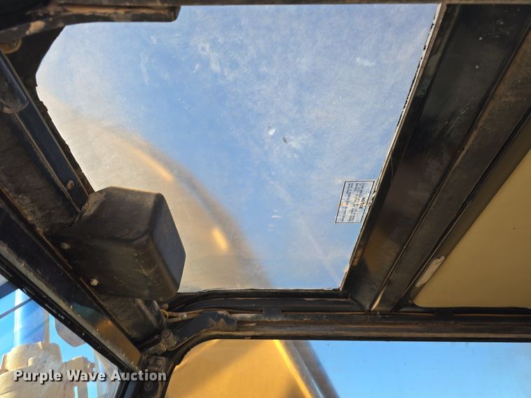 image for item LW9790 1996 Caterpillar 325B L excavator