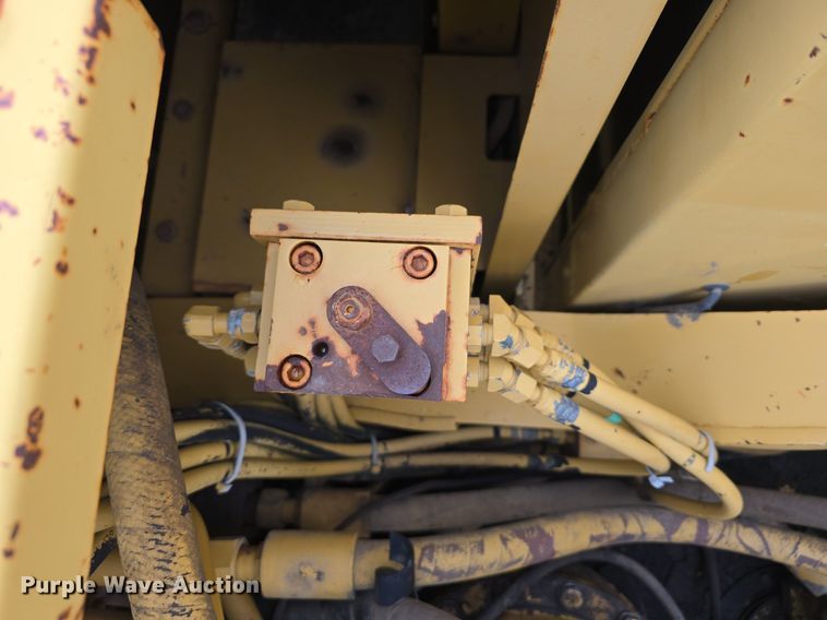 image for item LW9790 1996 Caterpillar 325B L excavator