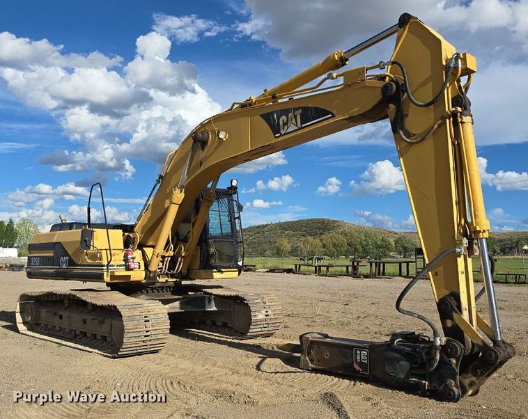 image for item LW9794 1997 Caterpillar  325B L excavator