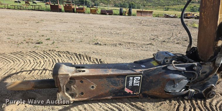 image for item LW9794 1997 Caterpillar  325B L excavator