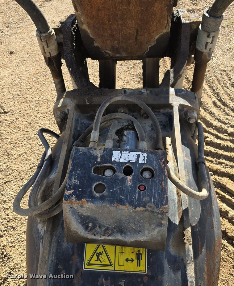 image for item LW9794 1997 Caterpillar  325B L excavator