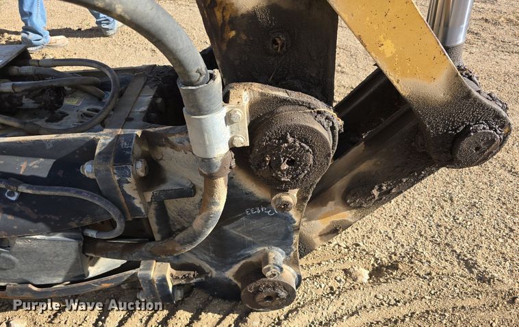 image for item LW9794 1997 Caterpillar  325B L excavator