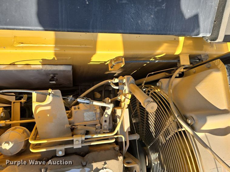 image for item LW9794 1997 Caterpillar  325B L excavator