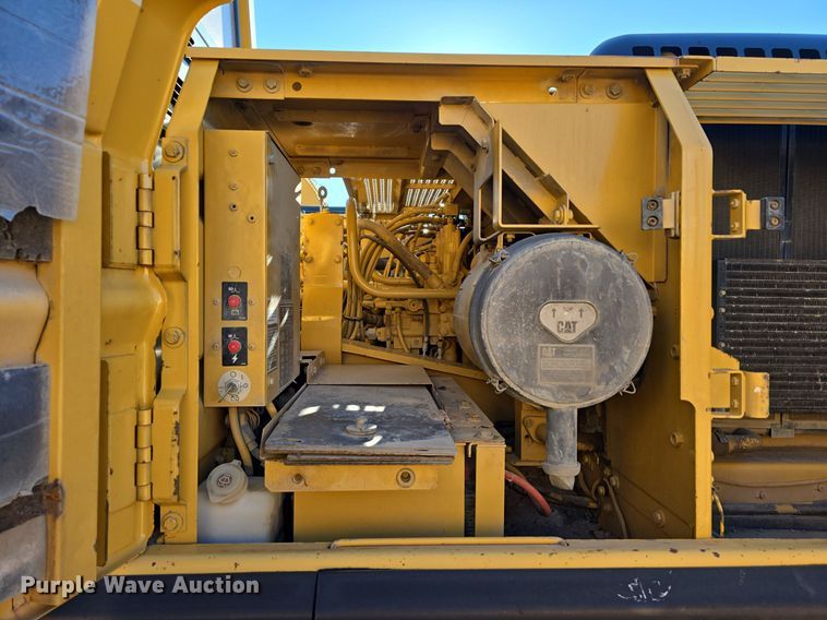 image for item LW9794 1997 Caterpillar  325B L excavator