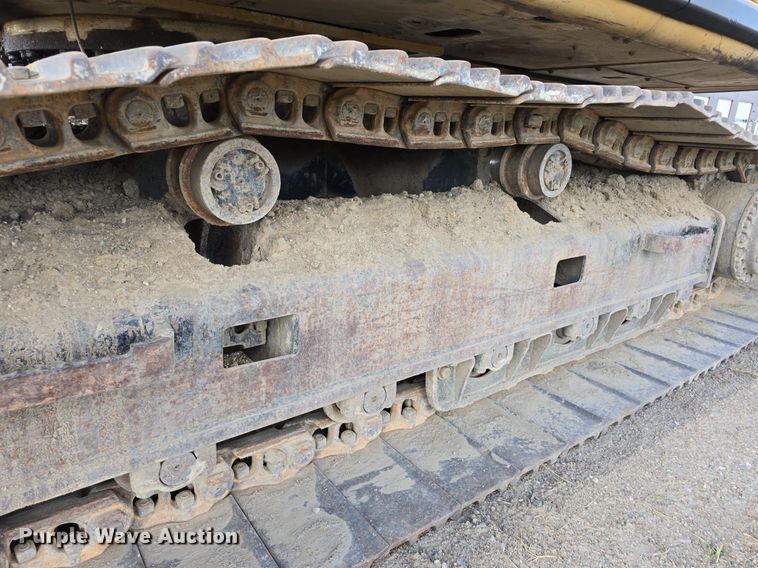 image for item LW9794 1997 Caterpillar  325B L excavator