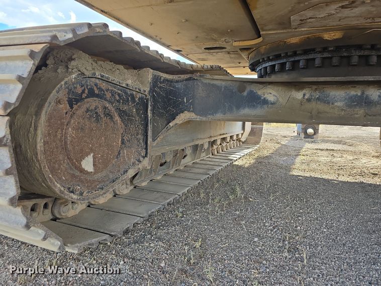 image for item LW9794 1997 Caterpillar  325B L excavator