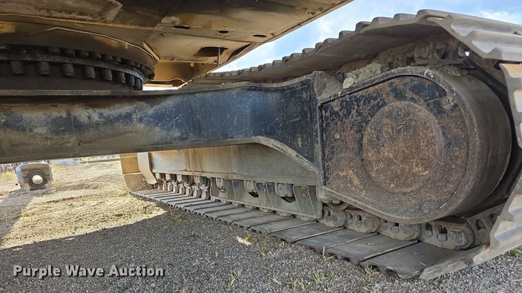 image for item LW9794 1997 Caterpillar  325B L excavator