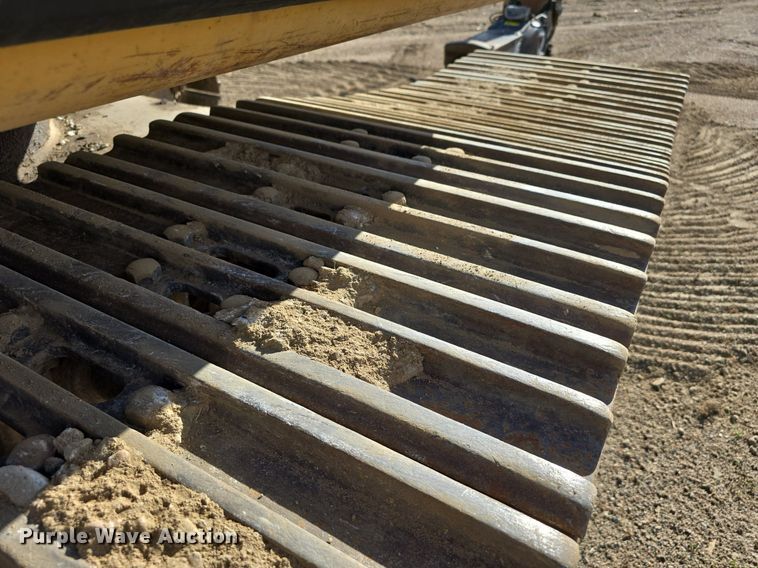 image for item LW9794 1997 Caterpillar  325B L excavator