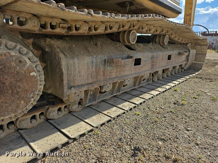 image for item LW9794 1997 Caterpillar  325B L excavator