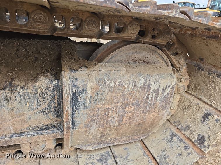 image for item LW9794 1997 Caterpillar  325B L excavator