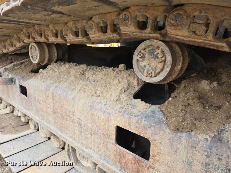 image for item LW9794 1997 Caterpillar  325B L excavator