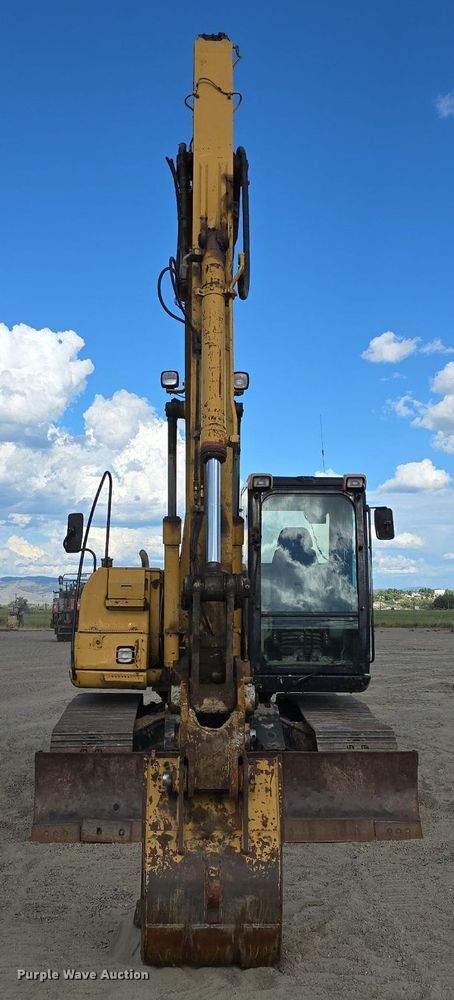 image for item LW9795 2002 Caterpillar  312C L excavator