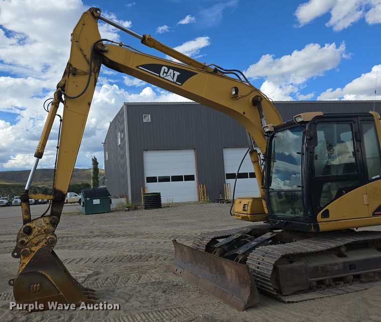 image for item LW9795 2002 Caterpillar  312C L excavator