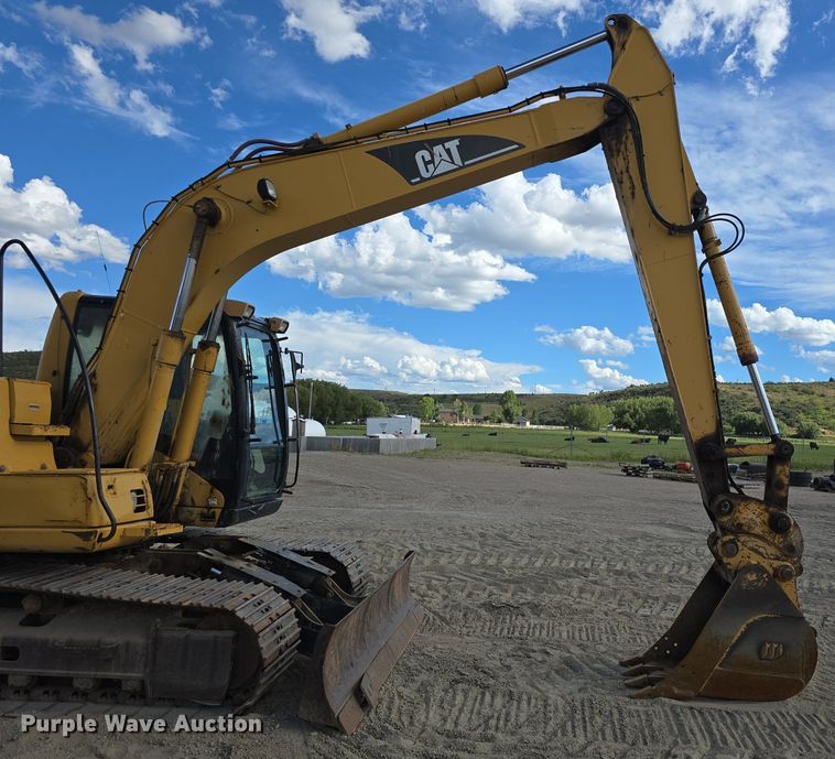 image for item LW9795 2002 Caterpillar  312C L excavator