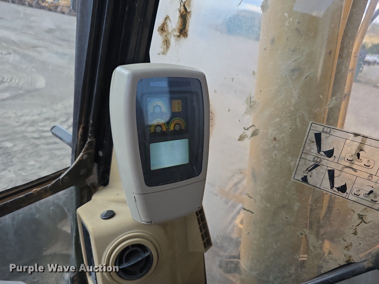 image for item LW9795 2002 Caterpillar  312C L excavator