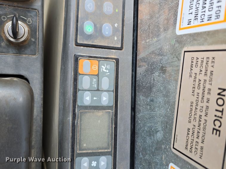 image for item LW9795 2002 Caterpillar  312C L excavator