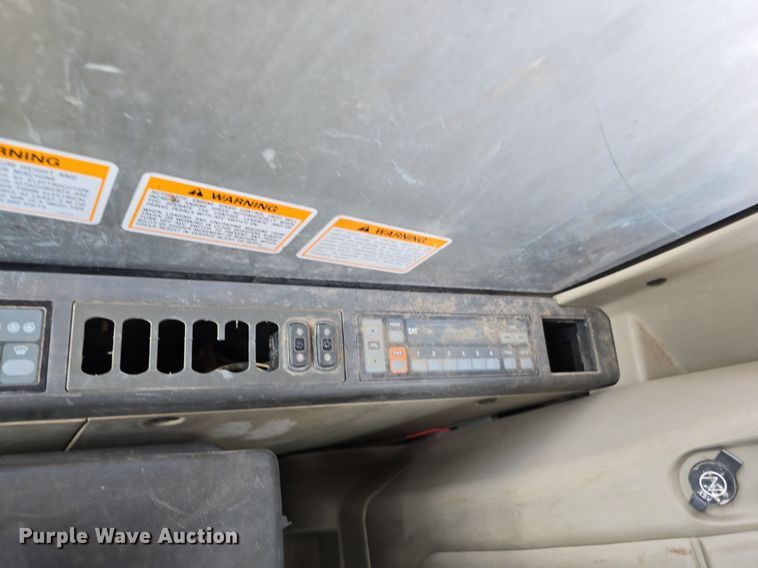 image for item LW9795 2002 Caterpillar  312C L excavator