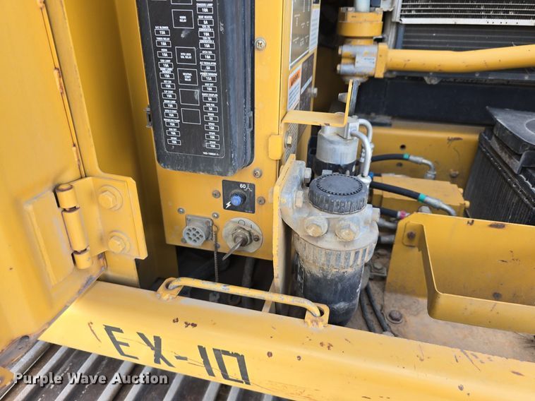 image for item LW9795 2002 Caterpillar  312C L excavator