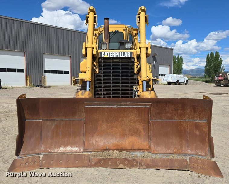 image for item LW9797 1992 Caterpillar  D7H dozer