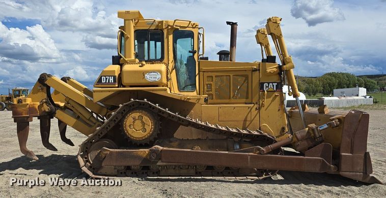 image for item LW9797 1992 Caterpillar  D7H dozer