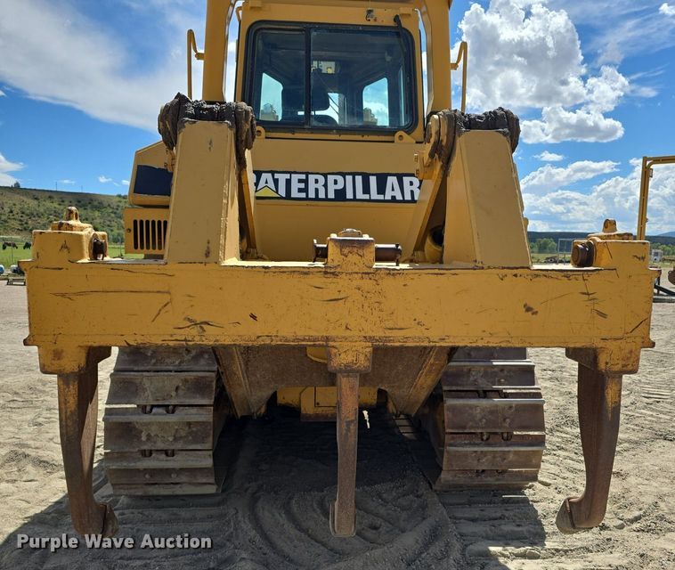 image for item LW9797 1992 Caterpillar  D7H dozer