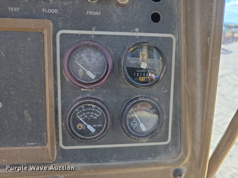 image for item LW9797 1992 Caterpillar  D7H dozer