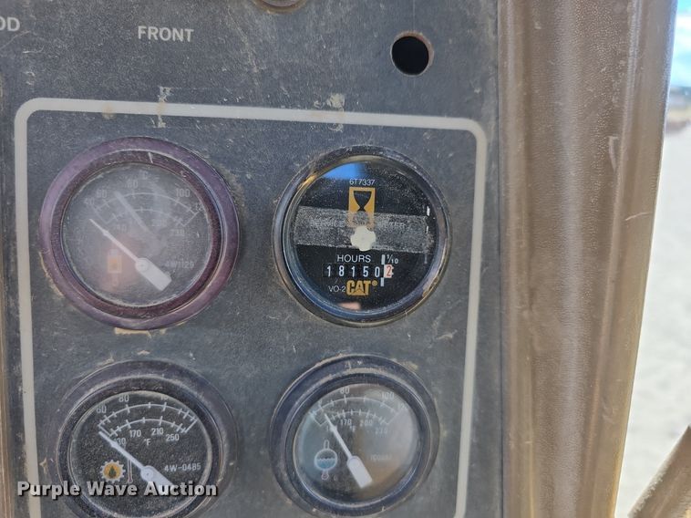 image for item LW9797 1992 Caterpillar  D7H dozer