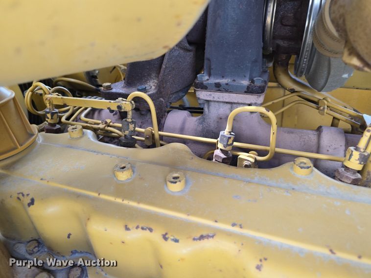 image for item LW9797 1992 Caterpillar  D7H dozer