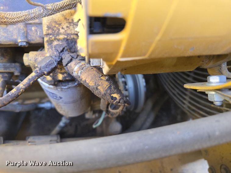 image for item LW9797 1992 Caterpillar  D7H dozer