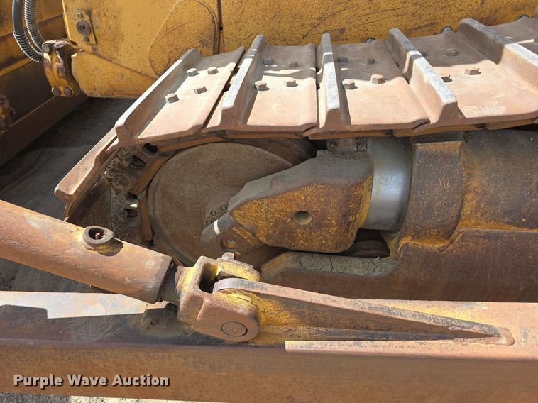 image for item LW9797 1992 Caterpillar  D7H dozer