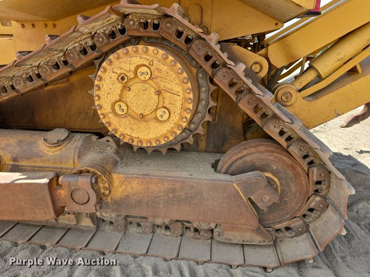 image for item LW9797 1992 Caterpillar  D7H dozer