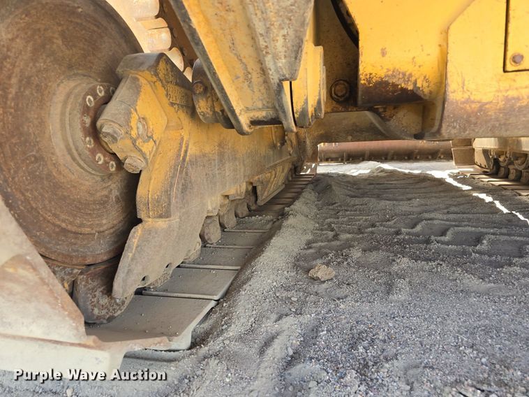 image for item LW9797 1992 Caterpillar  D7H dozer