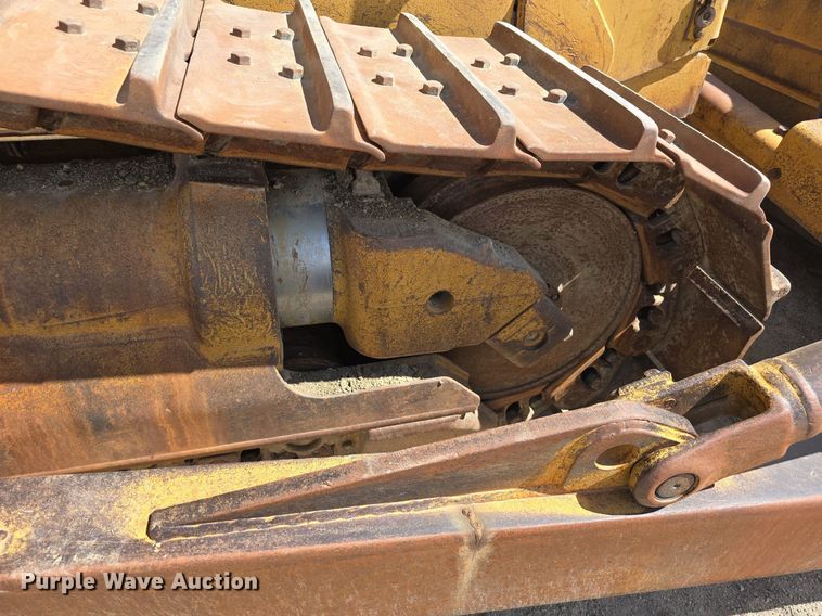 image for item LW9797 1992 Caterpillar  D7H dozer