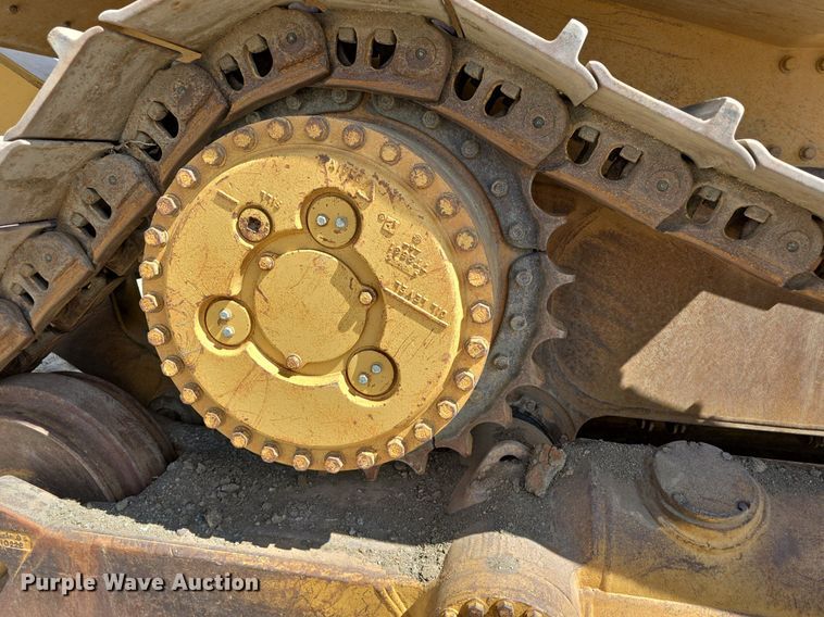 image for item LW9797 1992 Caterpillar  D7H dozer