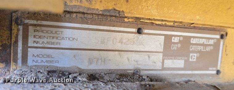 image for item LW9797 1992 Caterpillar  D7H dozer
