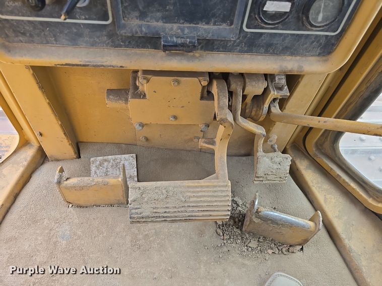 image for item LW9798 1993 Caterpillar  D4H LGP Series III dozer