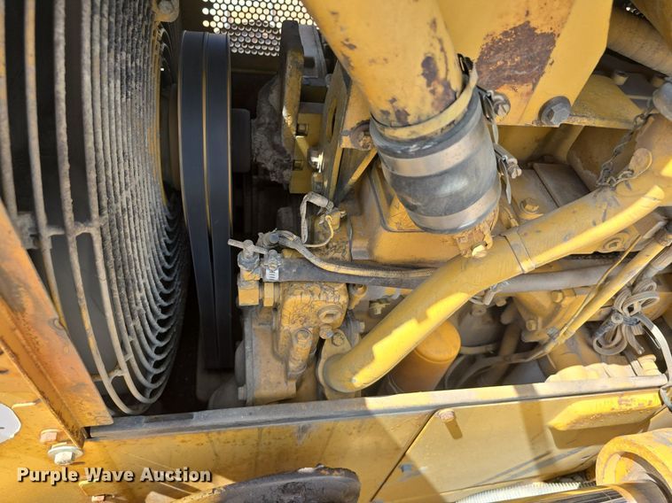 image for item LW9798 1993 Caterpillar  D4H LGP Series III dozer