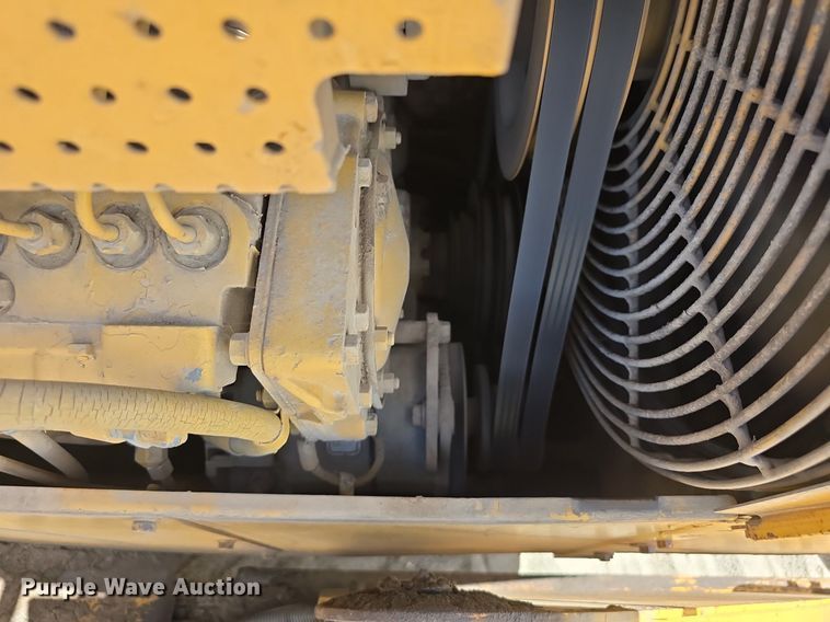 image for item LW9798 1993 Caterpillar  D4H LGP Series III dozer